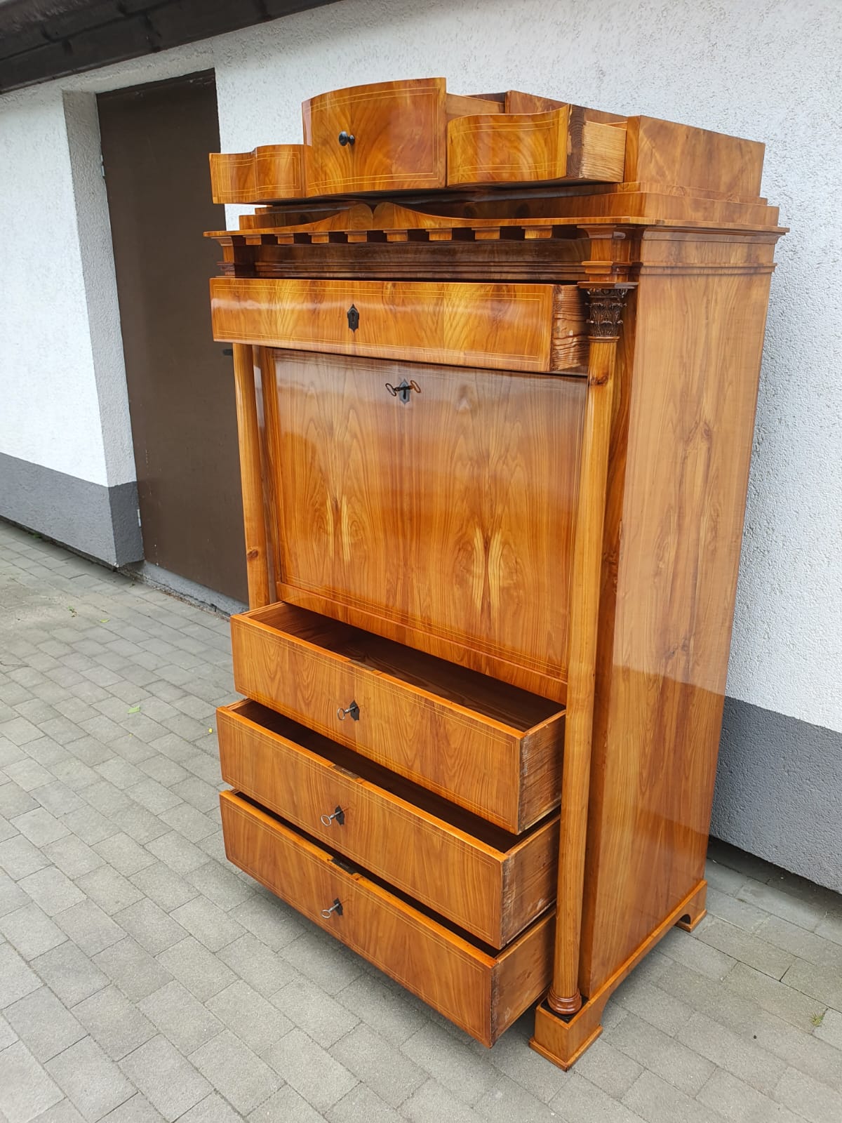 Biedermeier Sekretär  mit Säulen in Kirschbaum