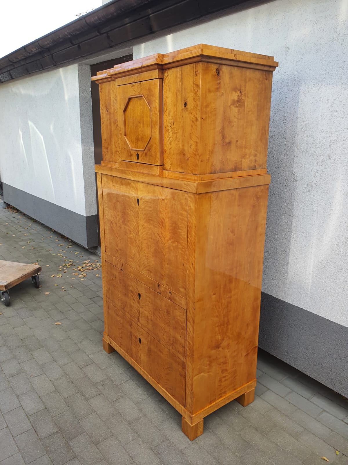 Biedermeier Sekretär in Birke um 1830
