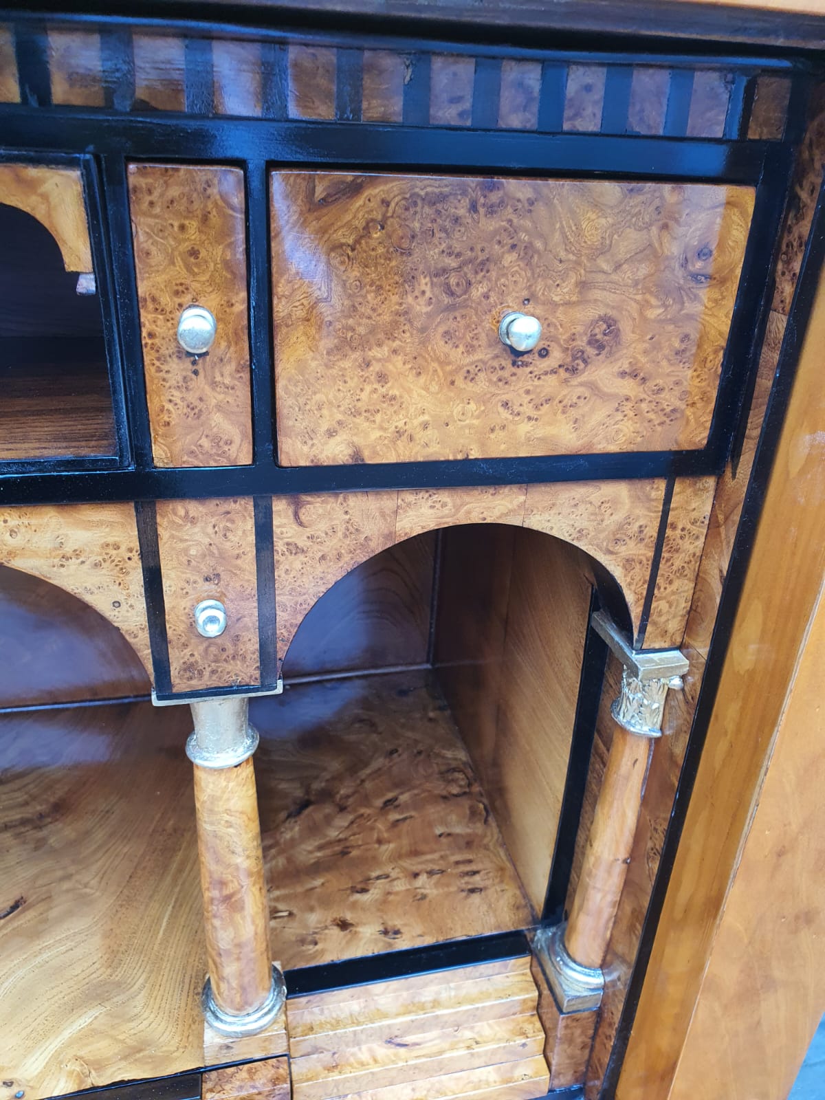 Feiner Kirschbaumsekretär um 1830