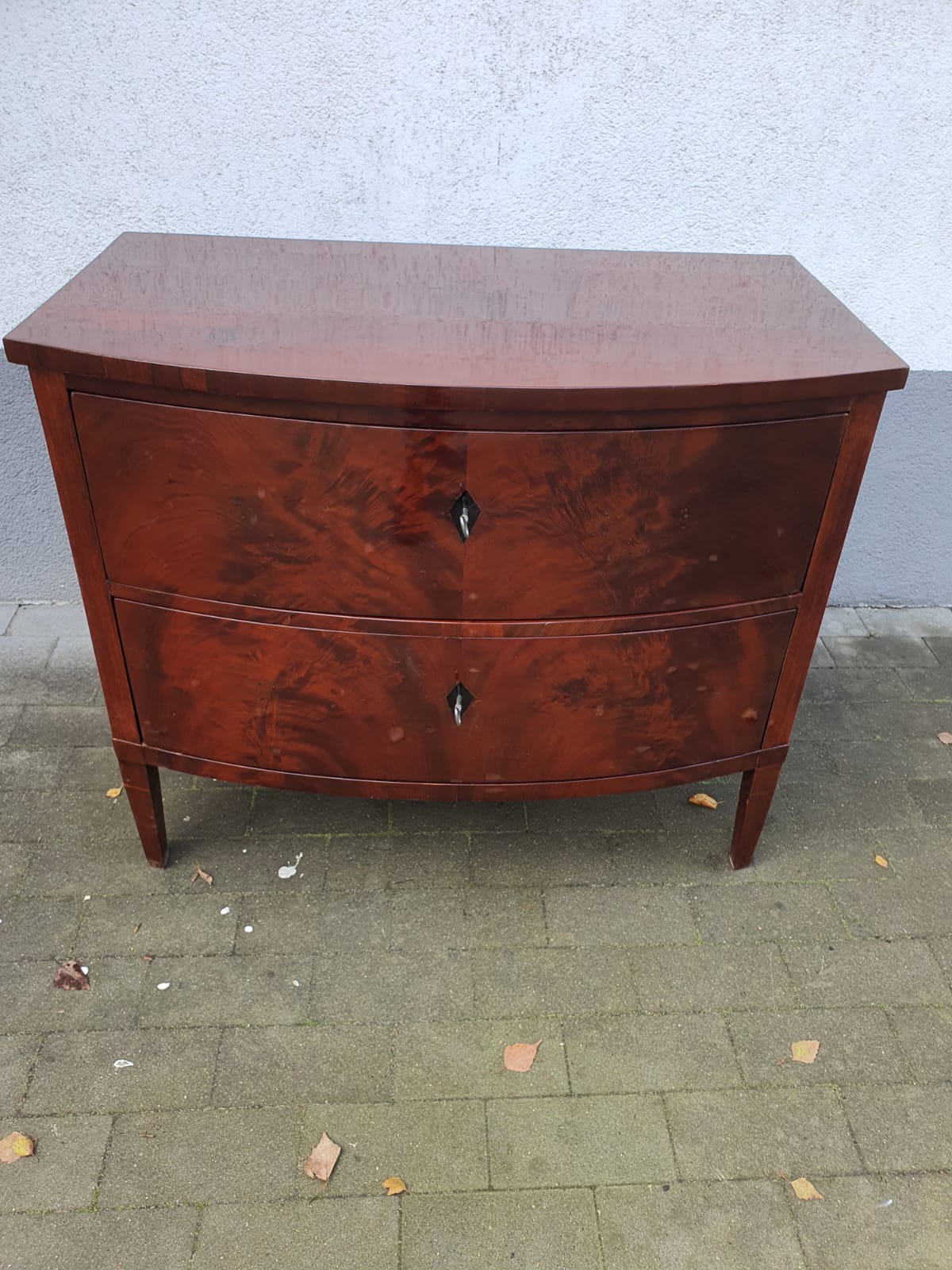 Kleine Biedermeier Pfeilerkommode in Mahagoni um 1830