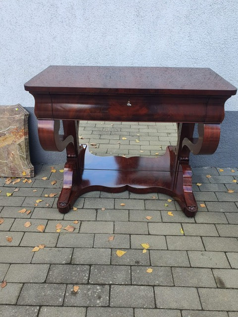 Biedermeier Konsole in Mahagoni um 1830