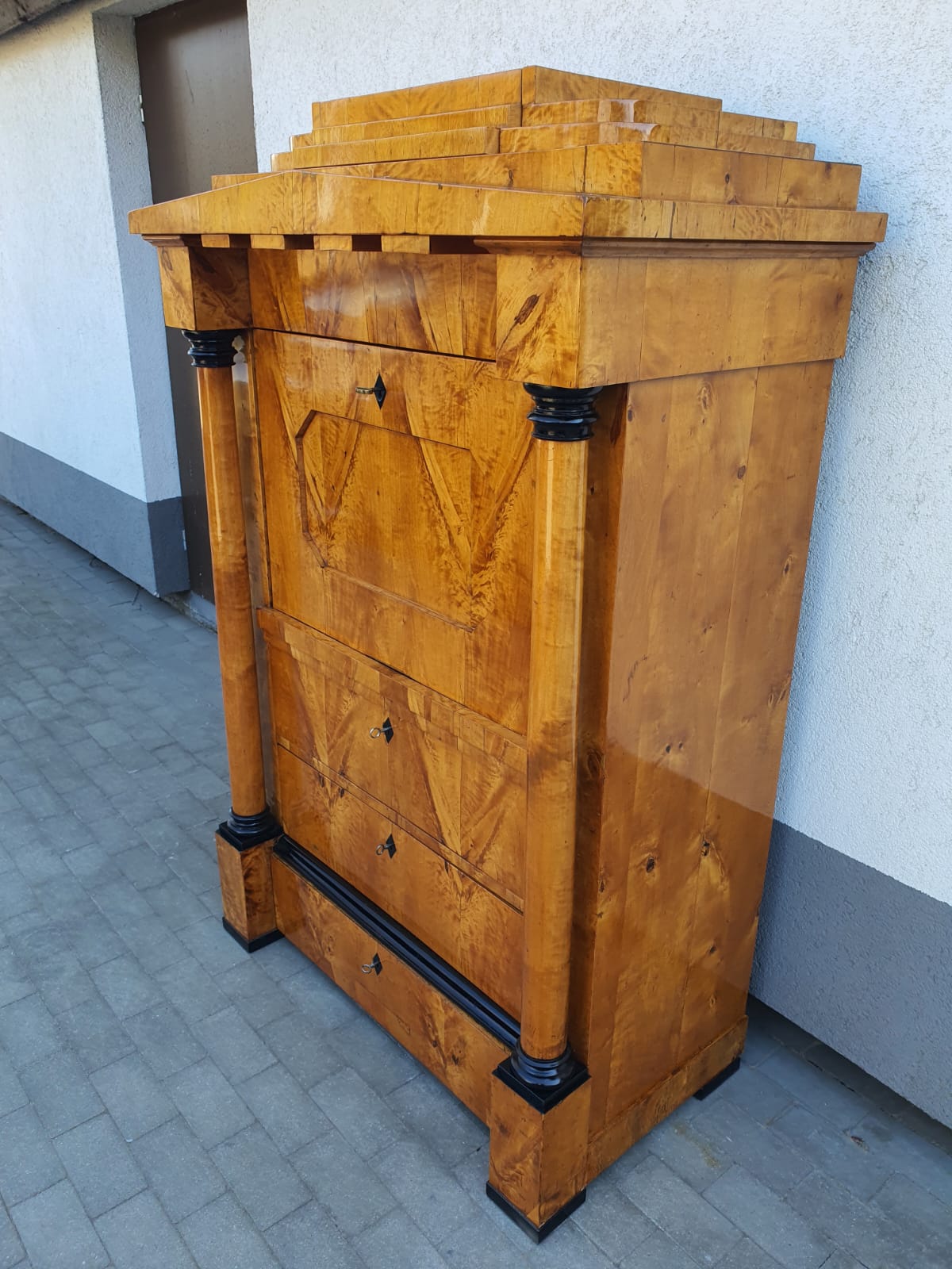 Biedermeier Sekretär in Kirschbaum um 1820