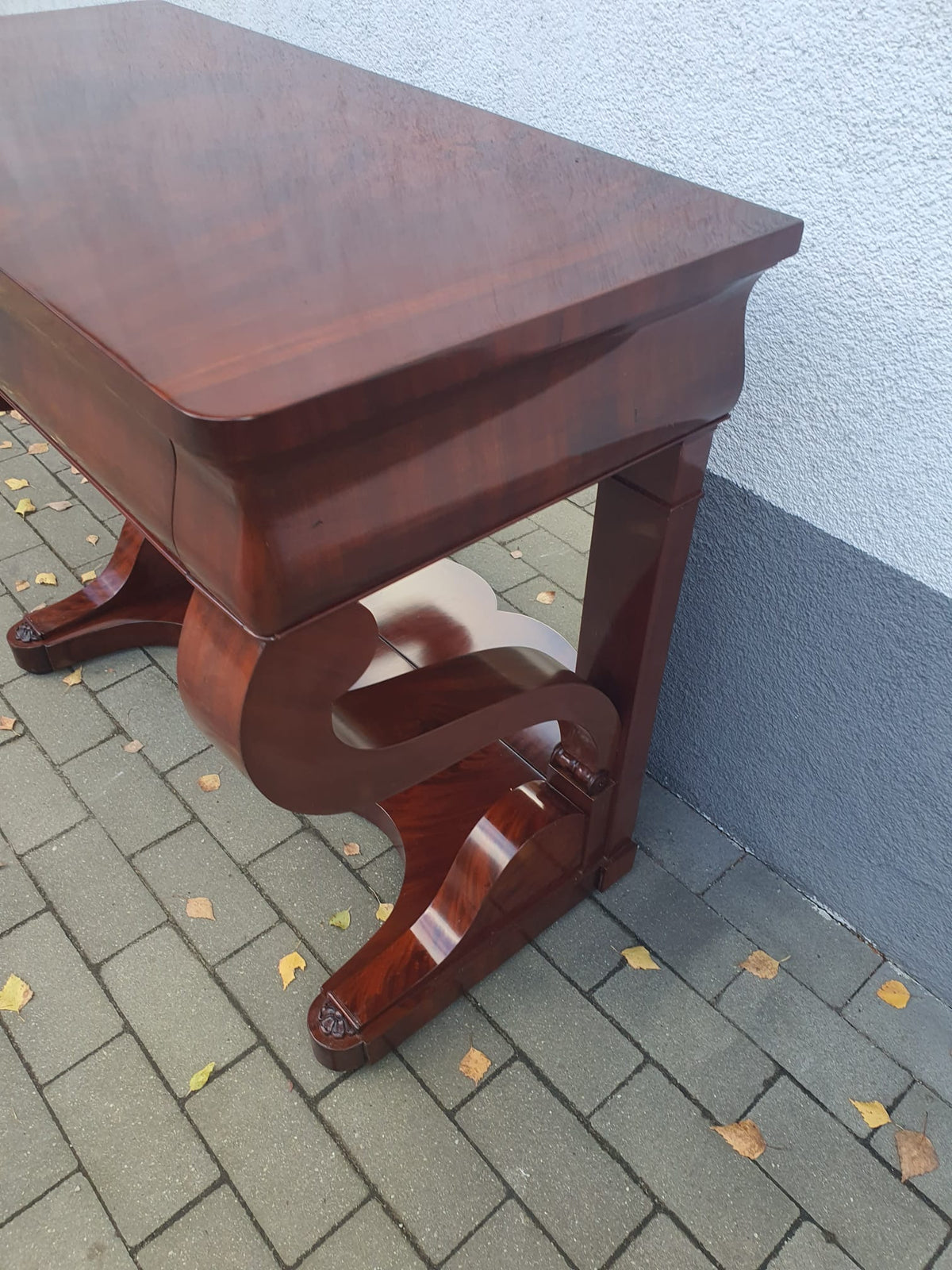 Biedermeier Konsole in Mahagoni um 1830