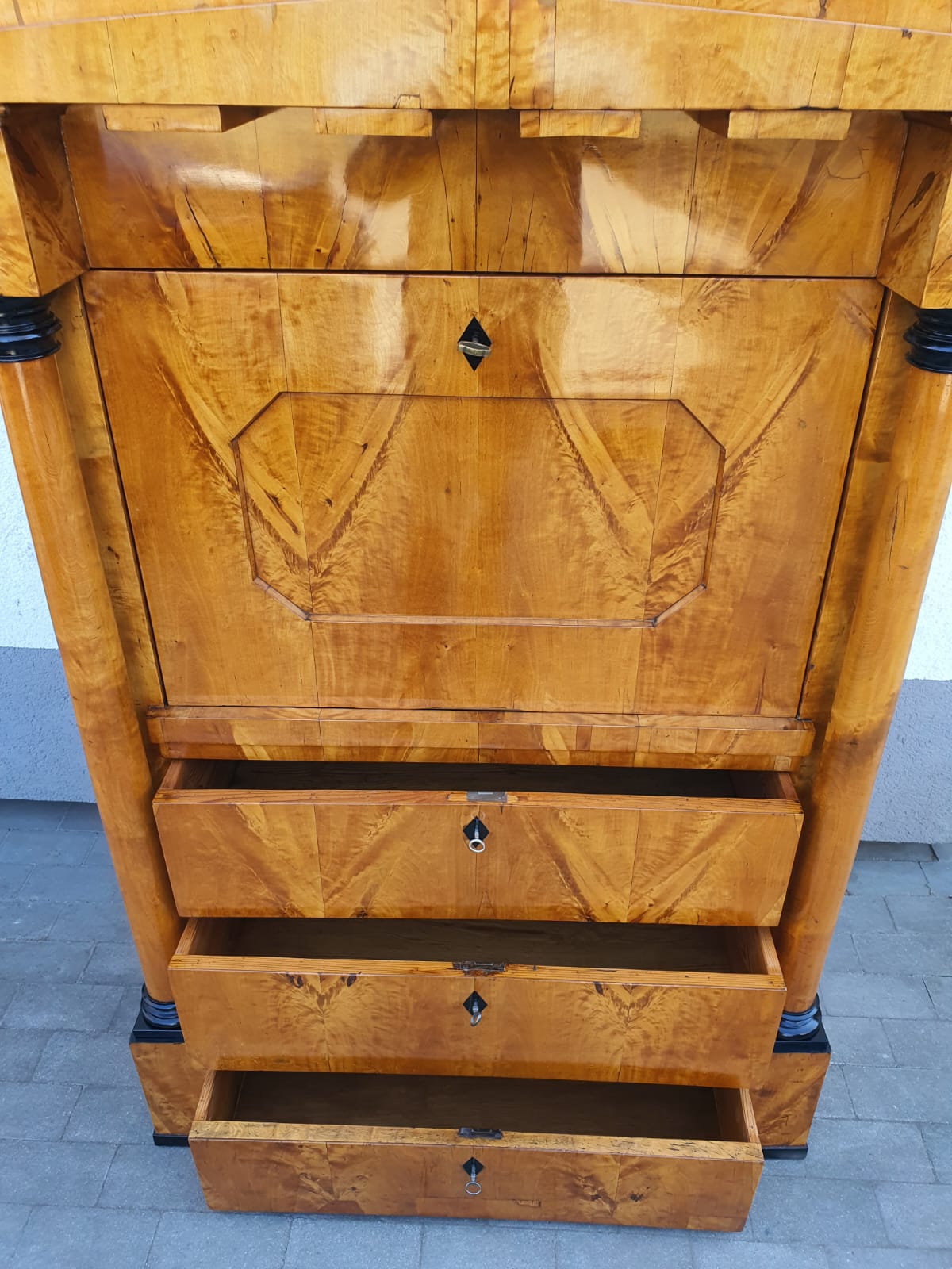 Biedermeier Sekretär in Kirschbaum um 1820
