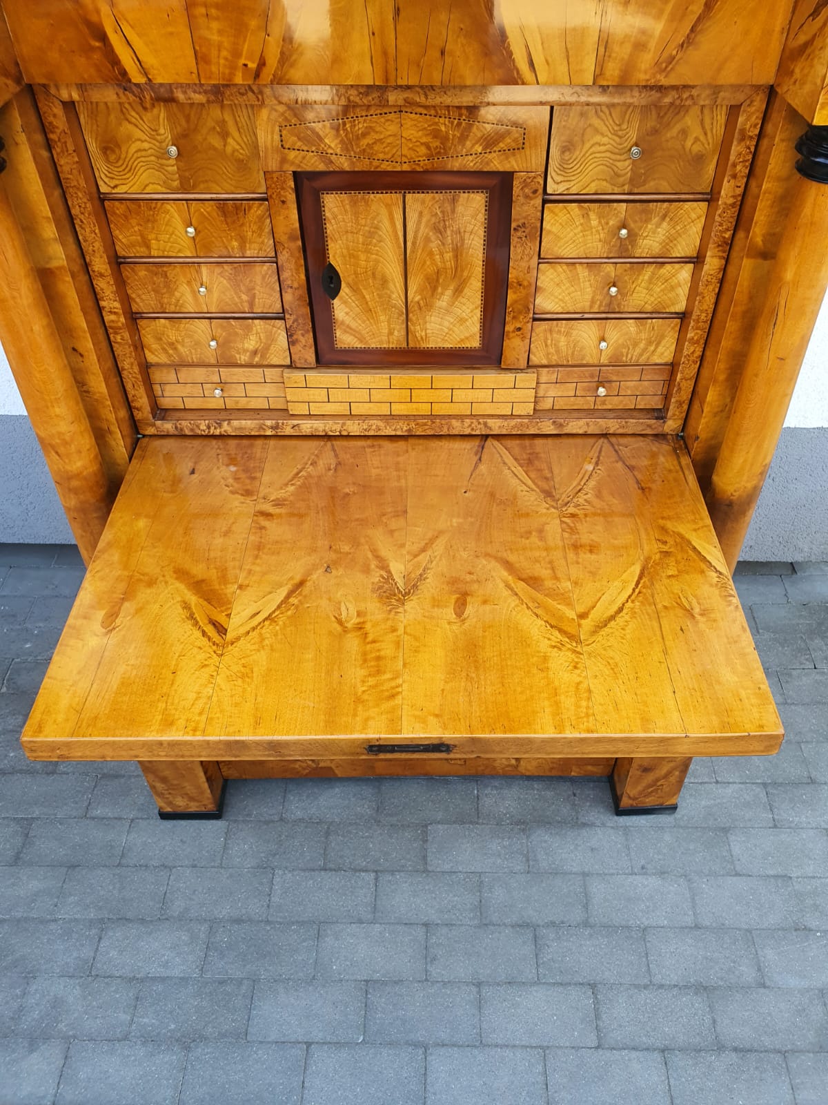 Biedermeier Sekretär in Kirschbaum um 1820